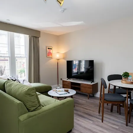 Apartment Wellington Place I Your Bristol