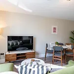 Appartamento Wellington Place I Your *