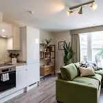 Appartamento Wellington Place I Your
