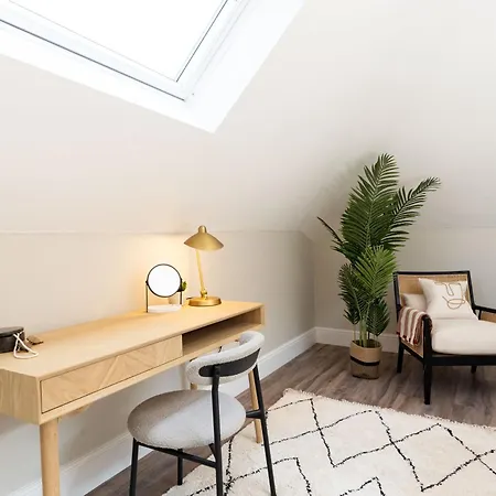 Wellington Place I Your شقة