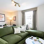 Wellington Place I Your *