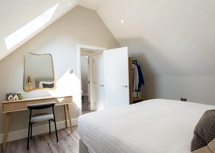 Апартаменты Wellington Place I Your *